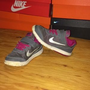Nike Girls Play/Tennis Shoes Velcro Size 12c US